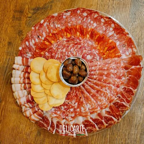 Compra online tabla de embutidos italianos en Valencia.