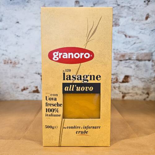 Caja con 250 grs de láminas para lasaña con huevo.