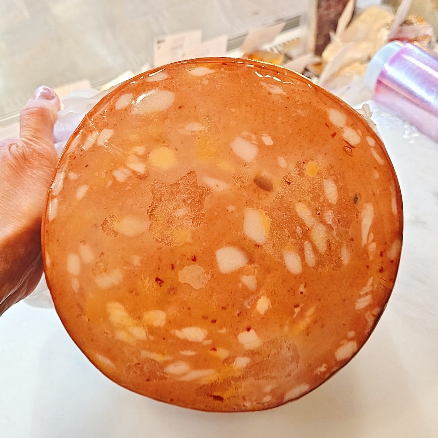 mortadella con peperoncino negrini embutido italiano picante
